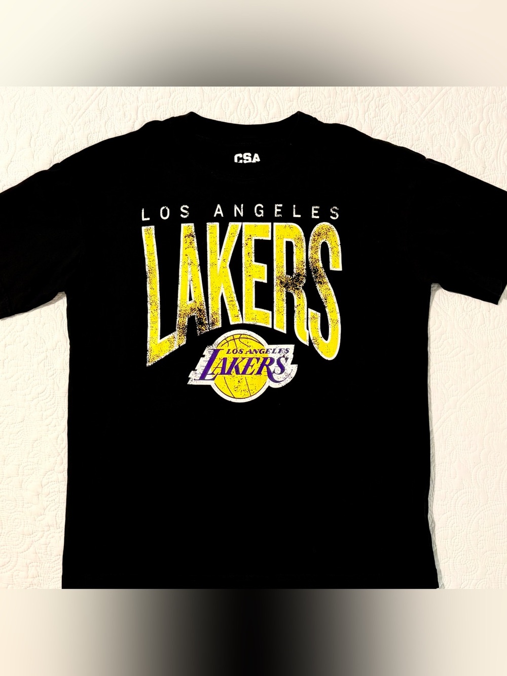 NBA LA Lakers | Distressed Graphic Short Sleeve T-Shirt | Size Medium | Black